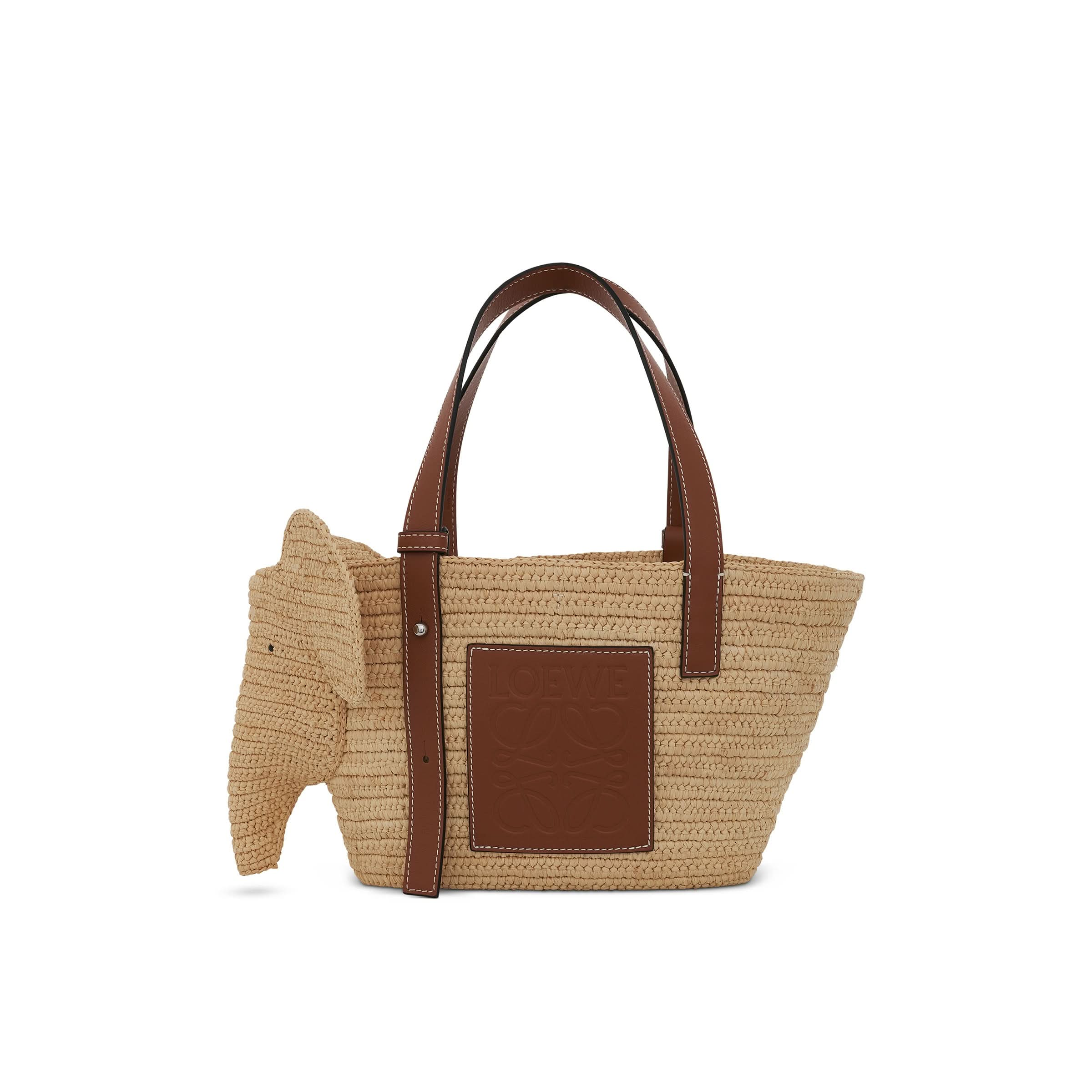 Small Elephant Basket Bag in Raffia and Calfskin in Natural/Tan