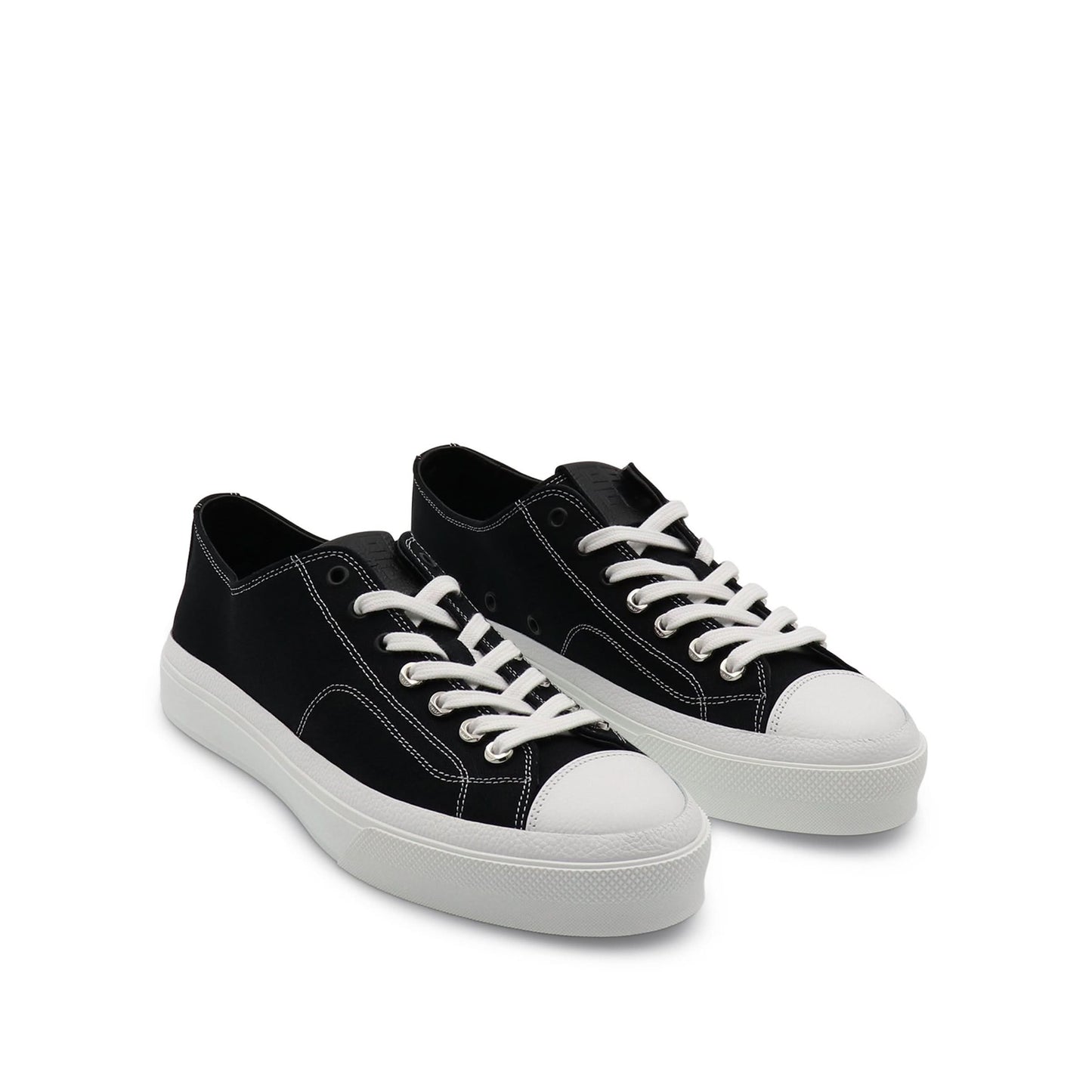 City Low Sneaker in Black