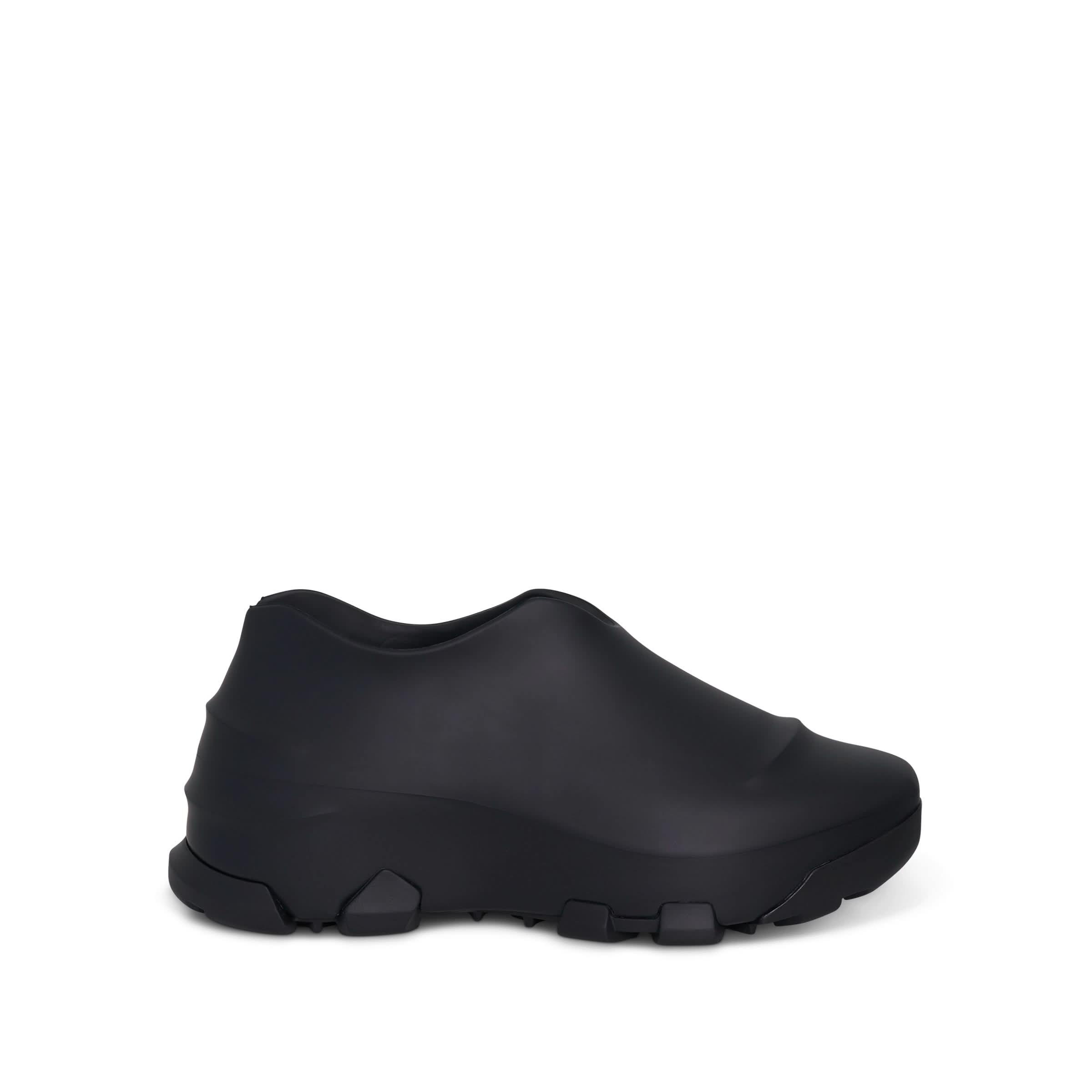 Monumental Mallow Low Sneaker in Black