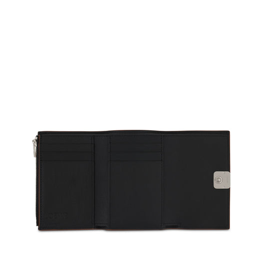 Anagram Small Vertical Wallet in Pebble Grain Calfskin in Black