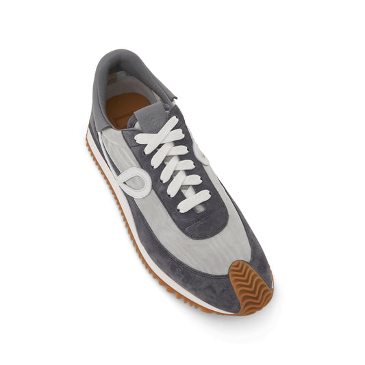 Flow Runner in Nylon and Calfskin in Silver/Grey