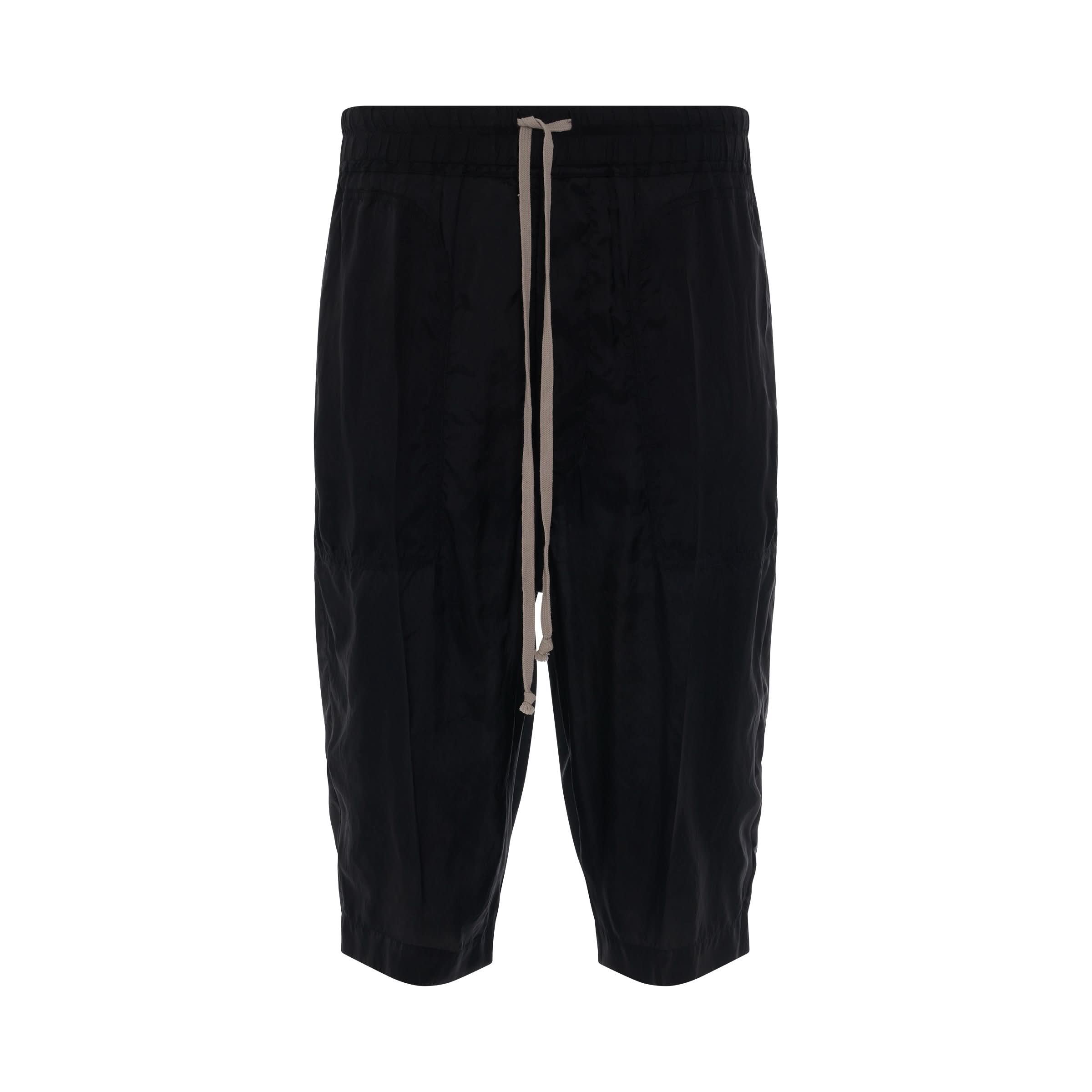 Fogcatcher Shorts in Black