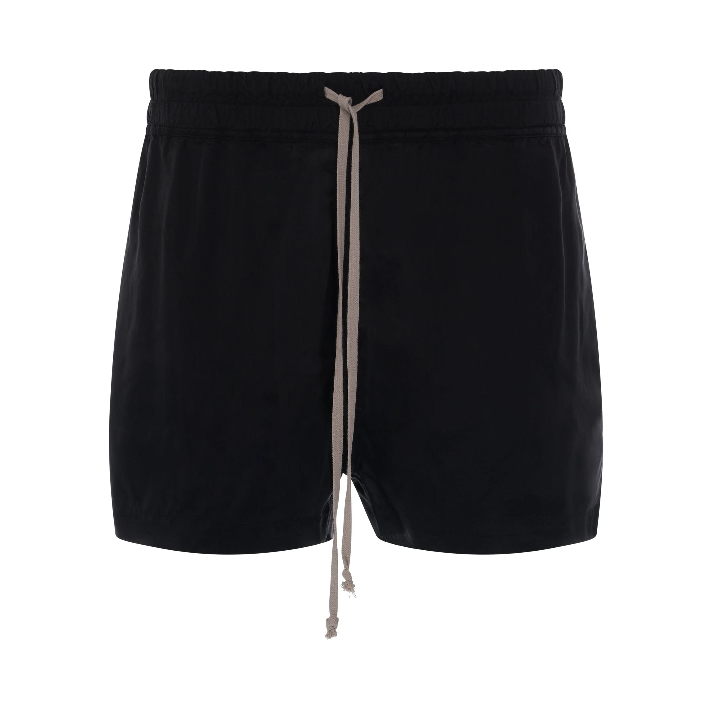 Fog Shorts in Black