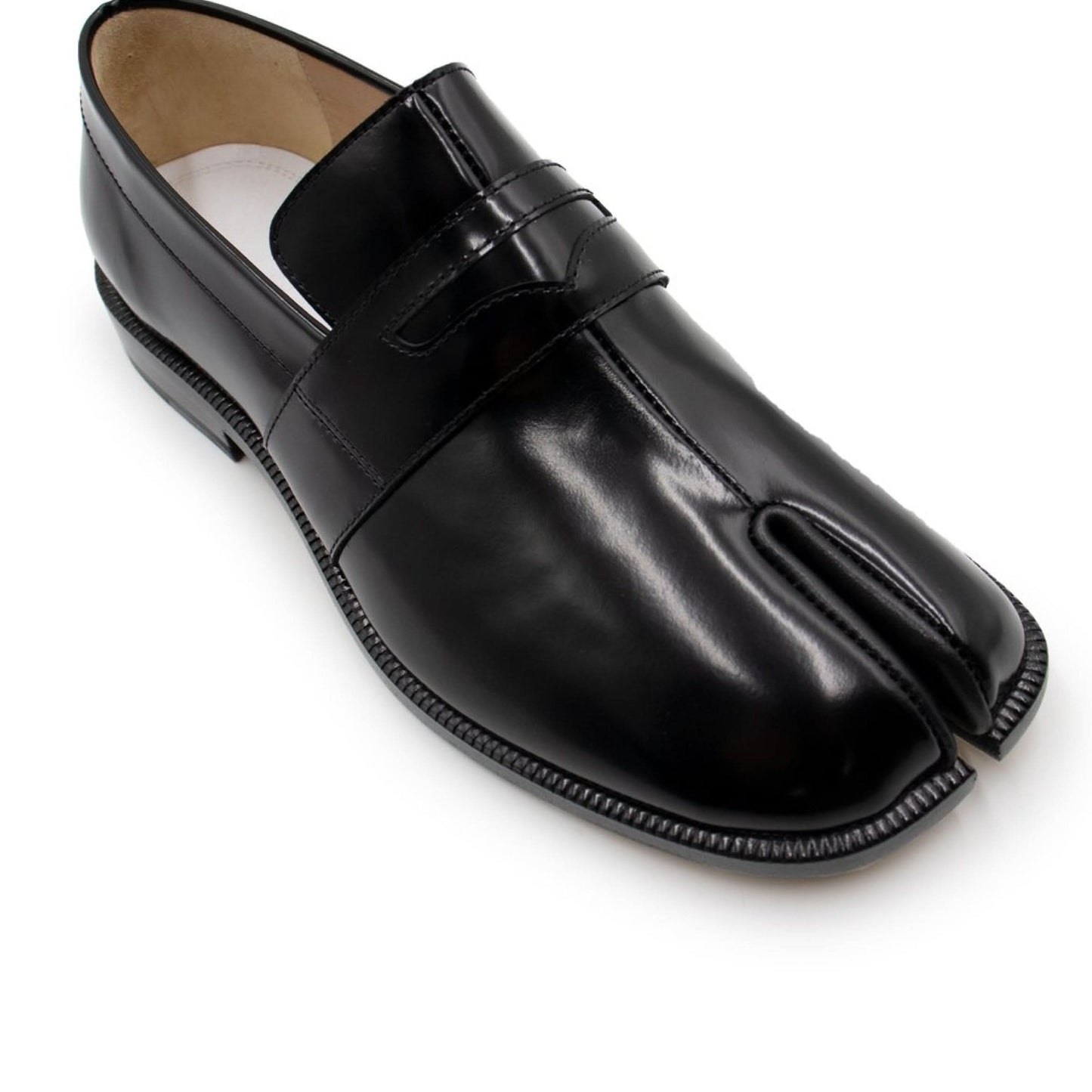 Tabi Loafers in Black