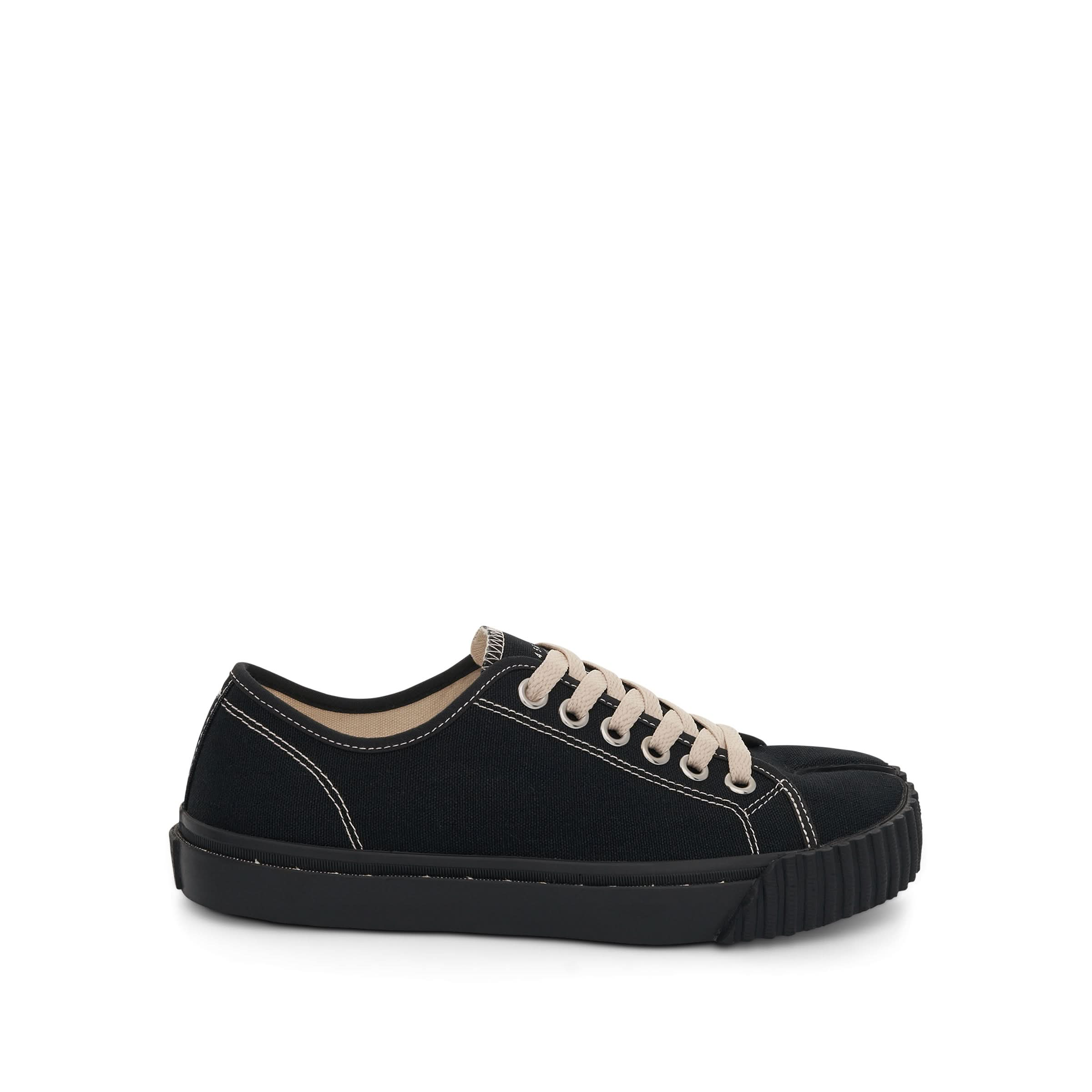 Tabi Sneaker in Black