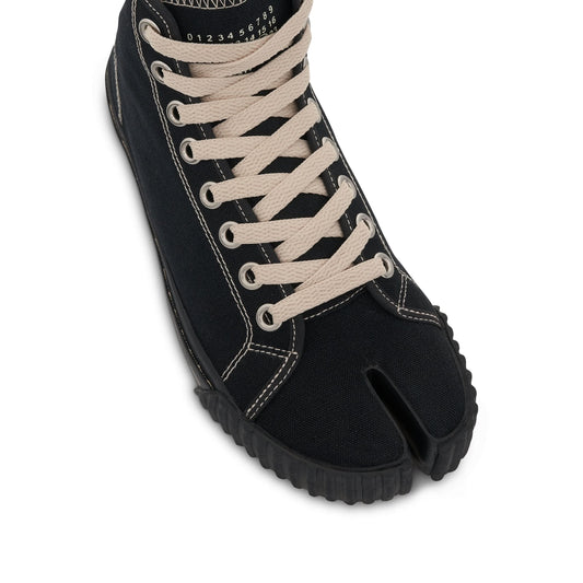 Tabi High Sneaker in Black