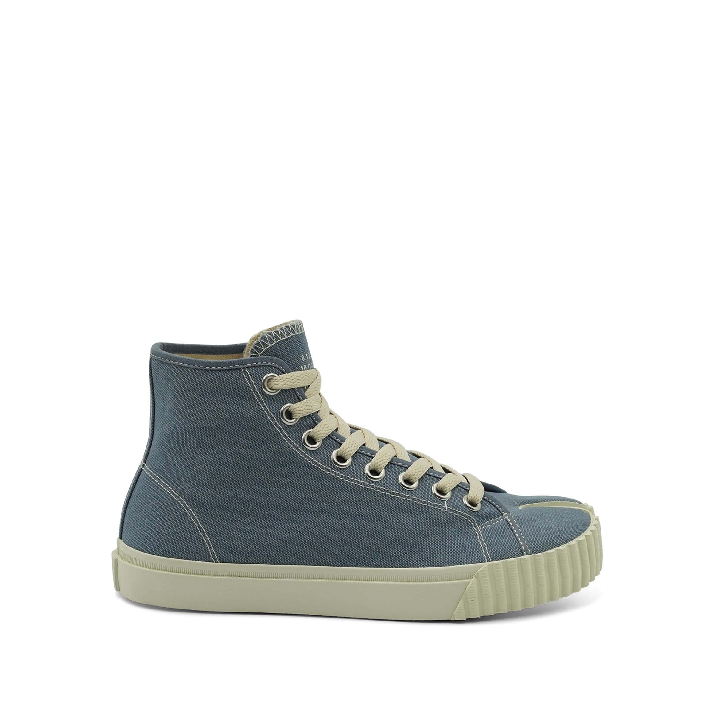 Canvas High Sneaker in Blue