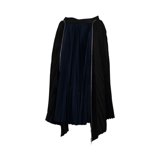 Classic Pleated Asymmetric Skirt in Black