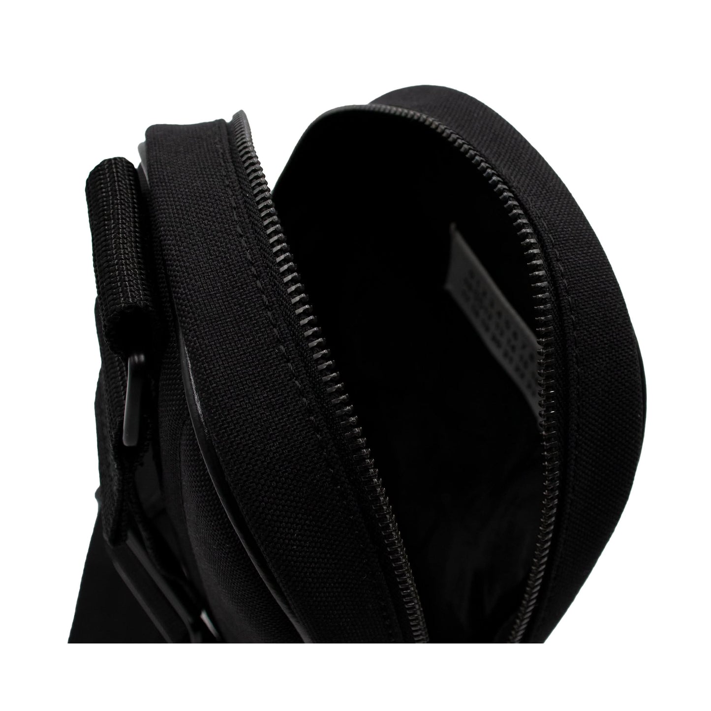 1CON Crossbody Bag in Black