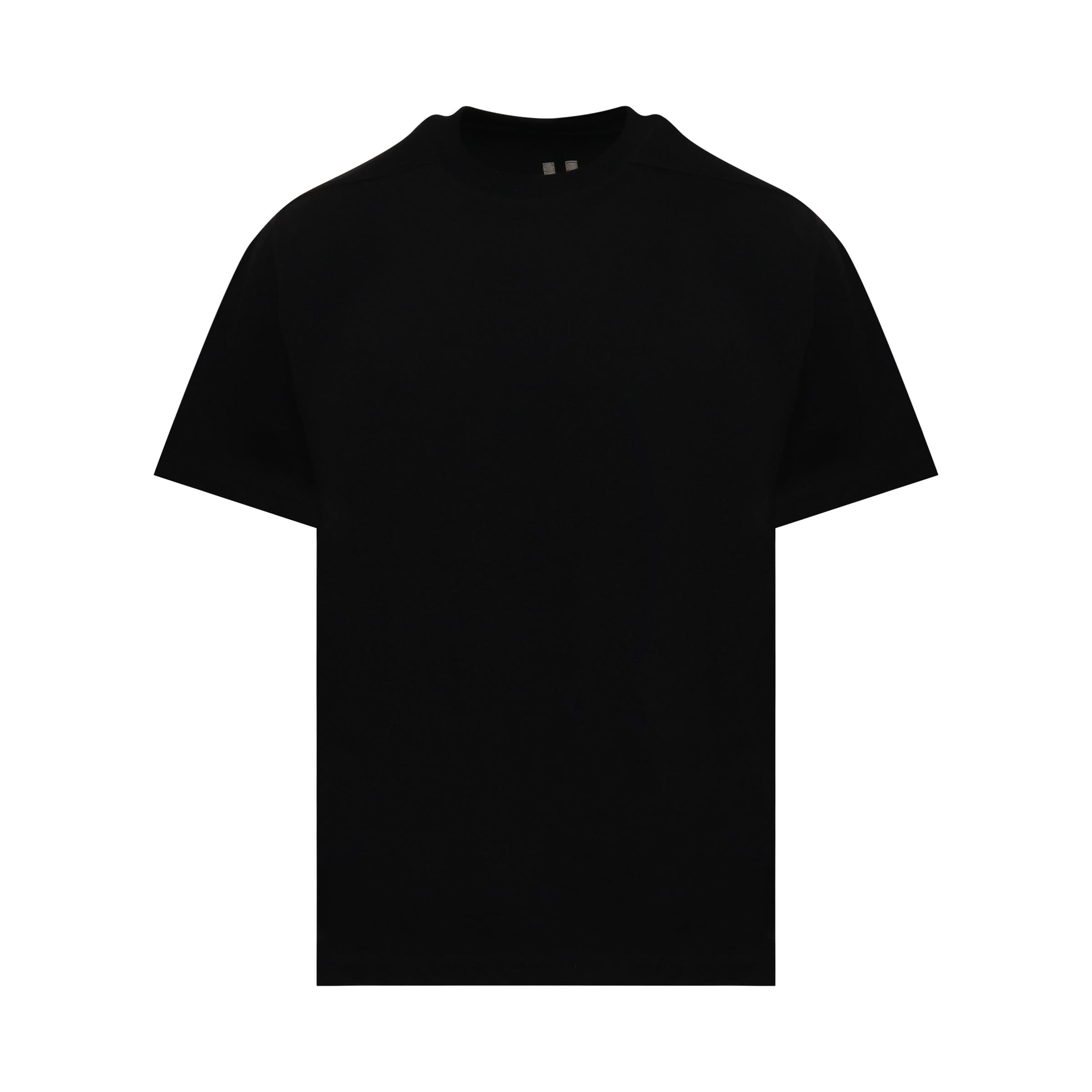 Short Level T T-Shirt in Black