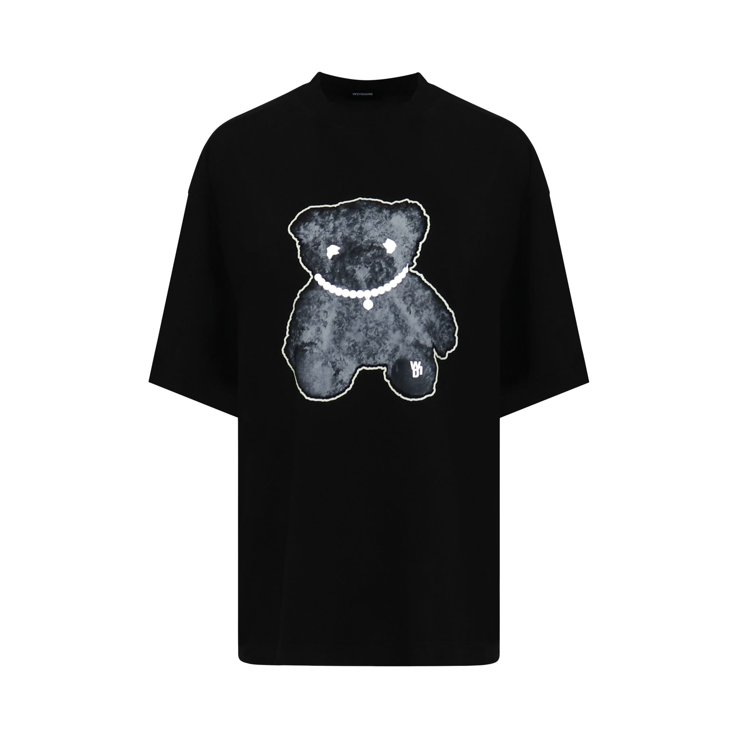 Pearl Necklace Teddy T-Shirt in Black