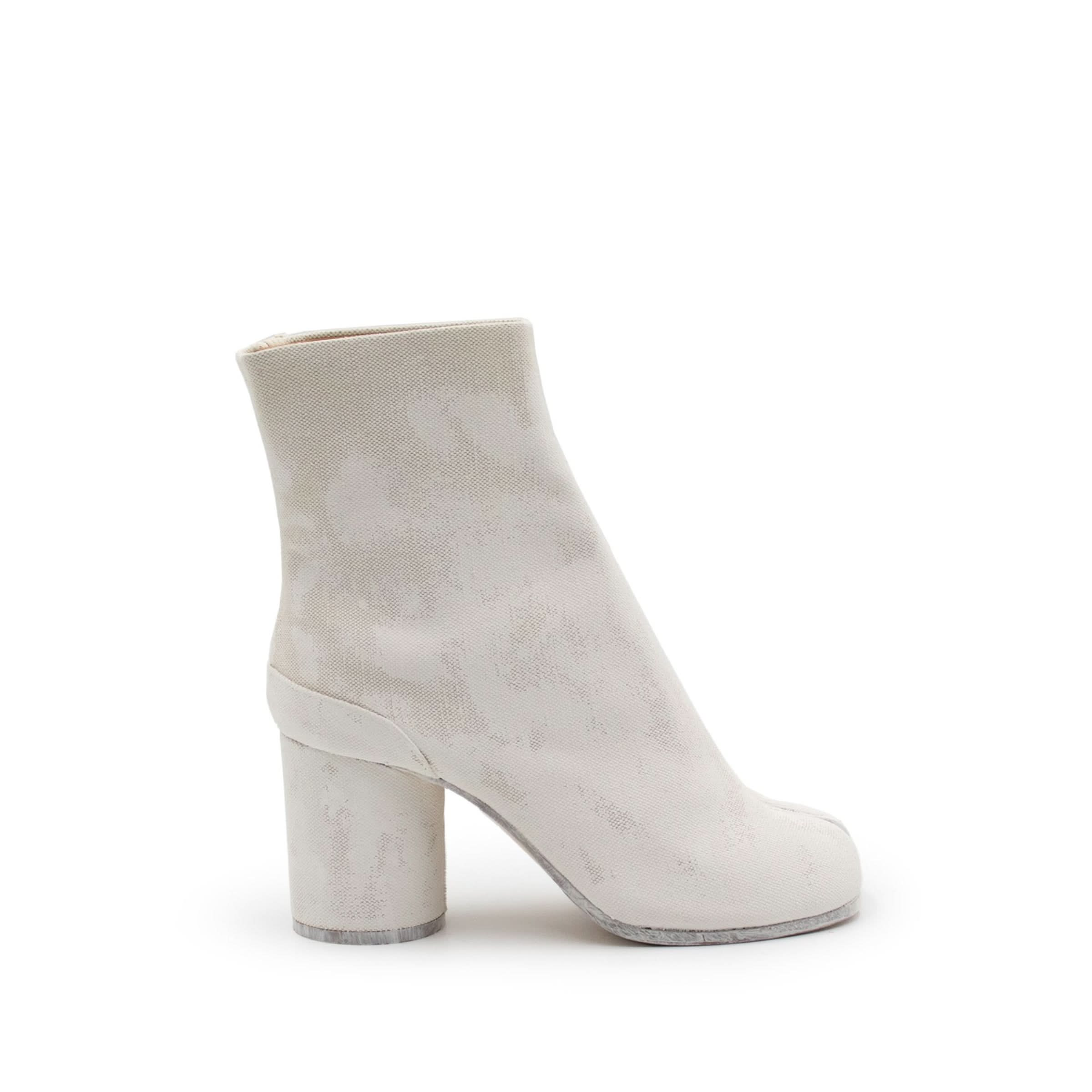 Tabi Ankle Boots 8cm in Sand