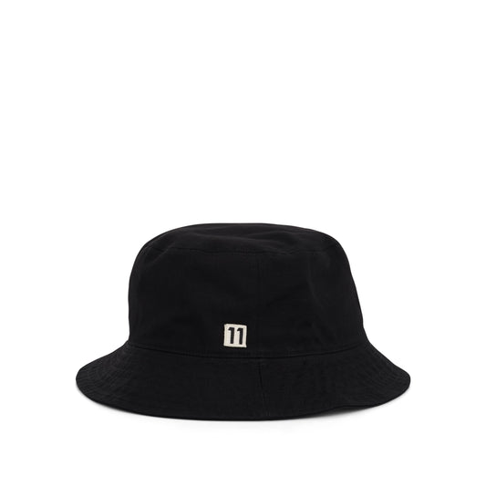 Square Logo Buckle Hat in Black