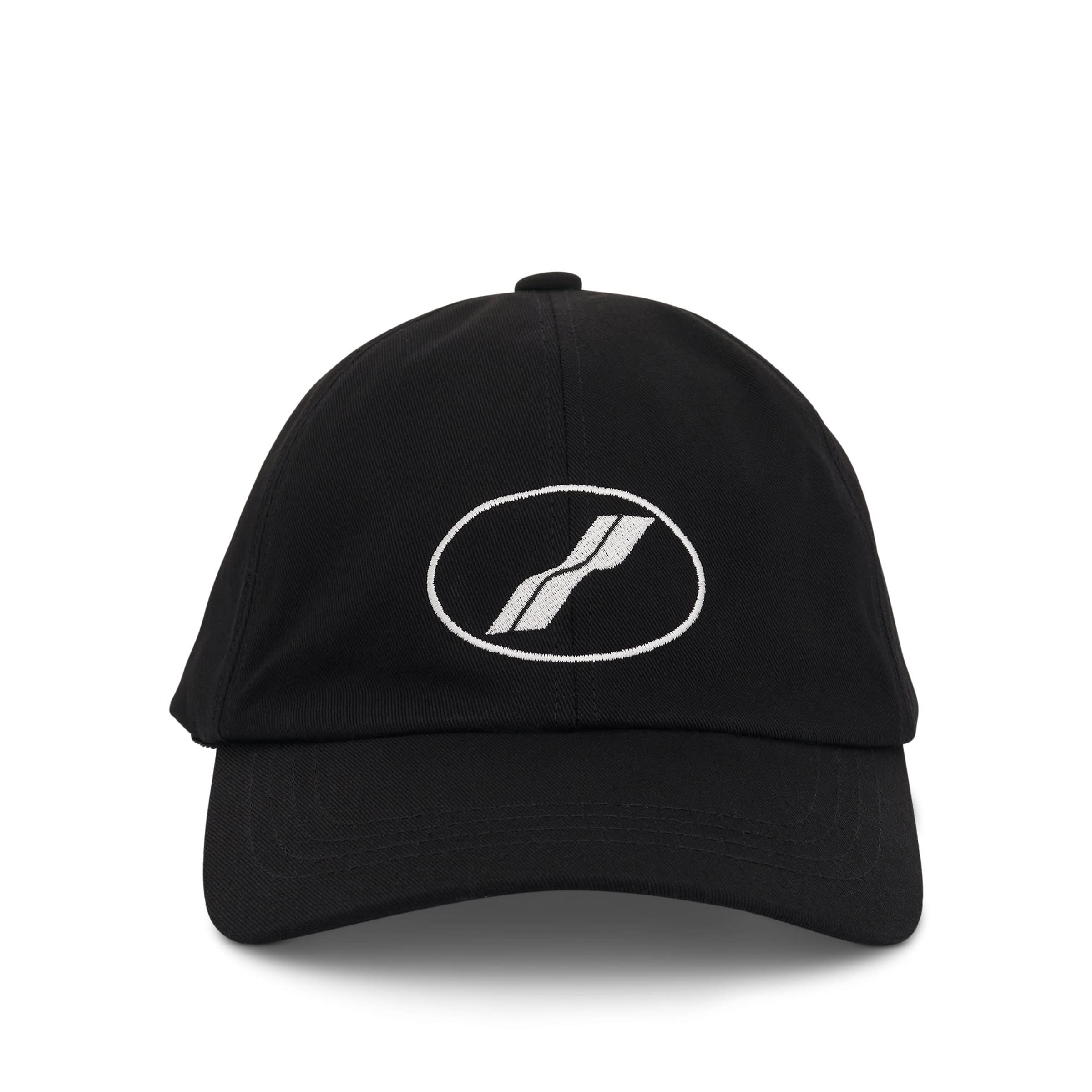 Basic Symbol Cap in Black