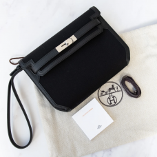 Hermes Kelly Depeches 25 Pouch in Noir 